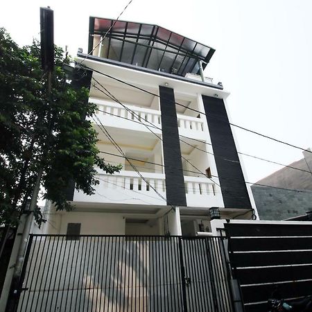 A Pousada Kamar Keluarga Kampung Bali III Jacarta Exterior foto